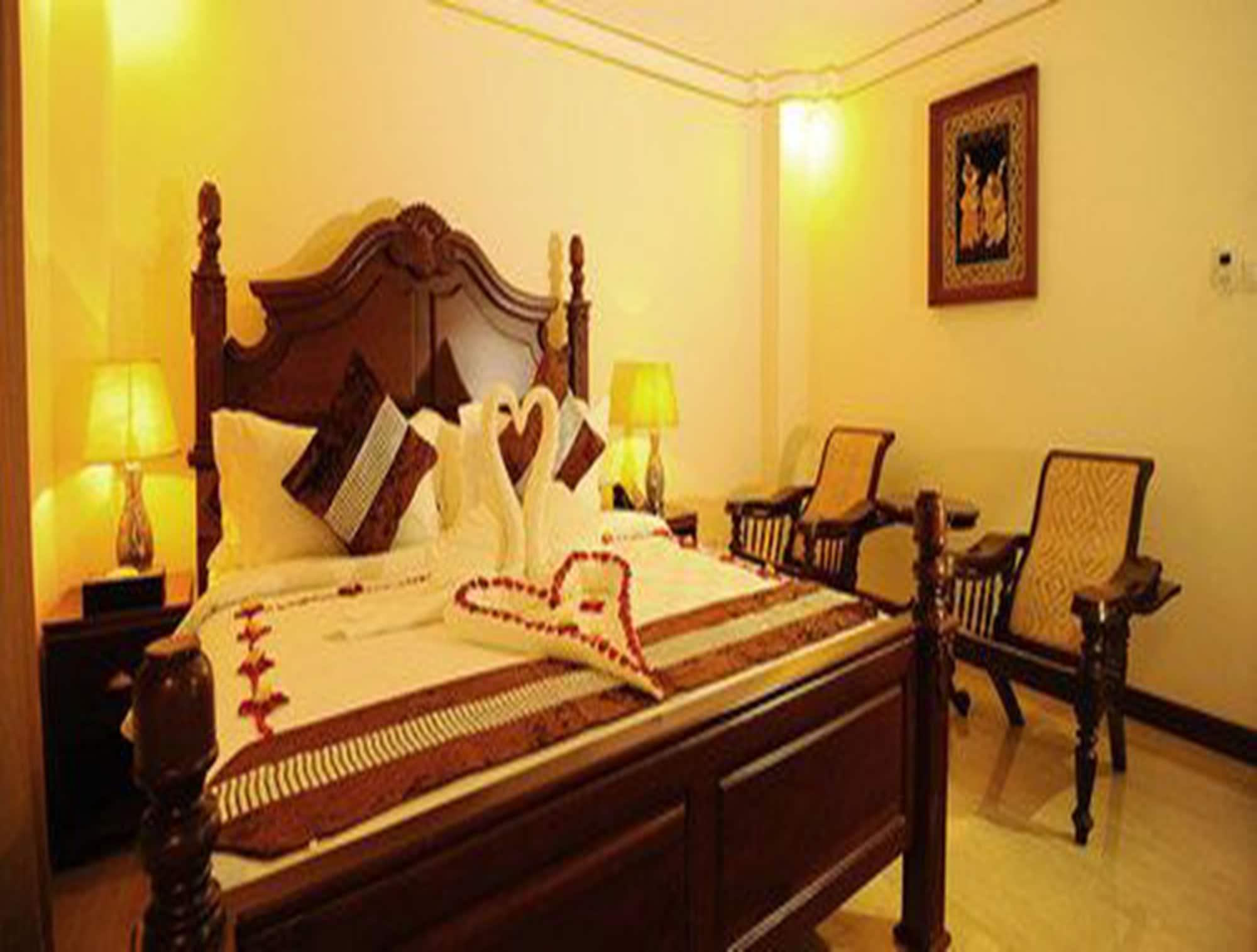 Union Square Hotel Yangon Exterior foto