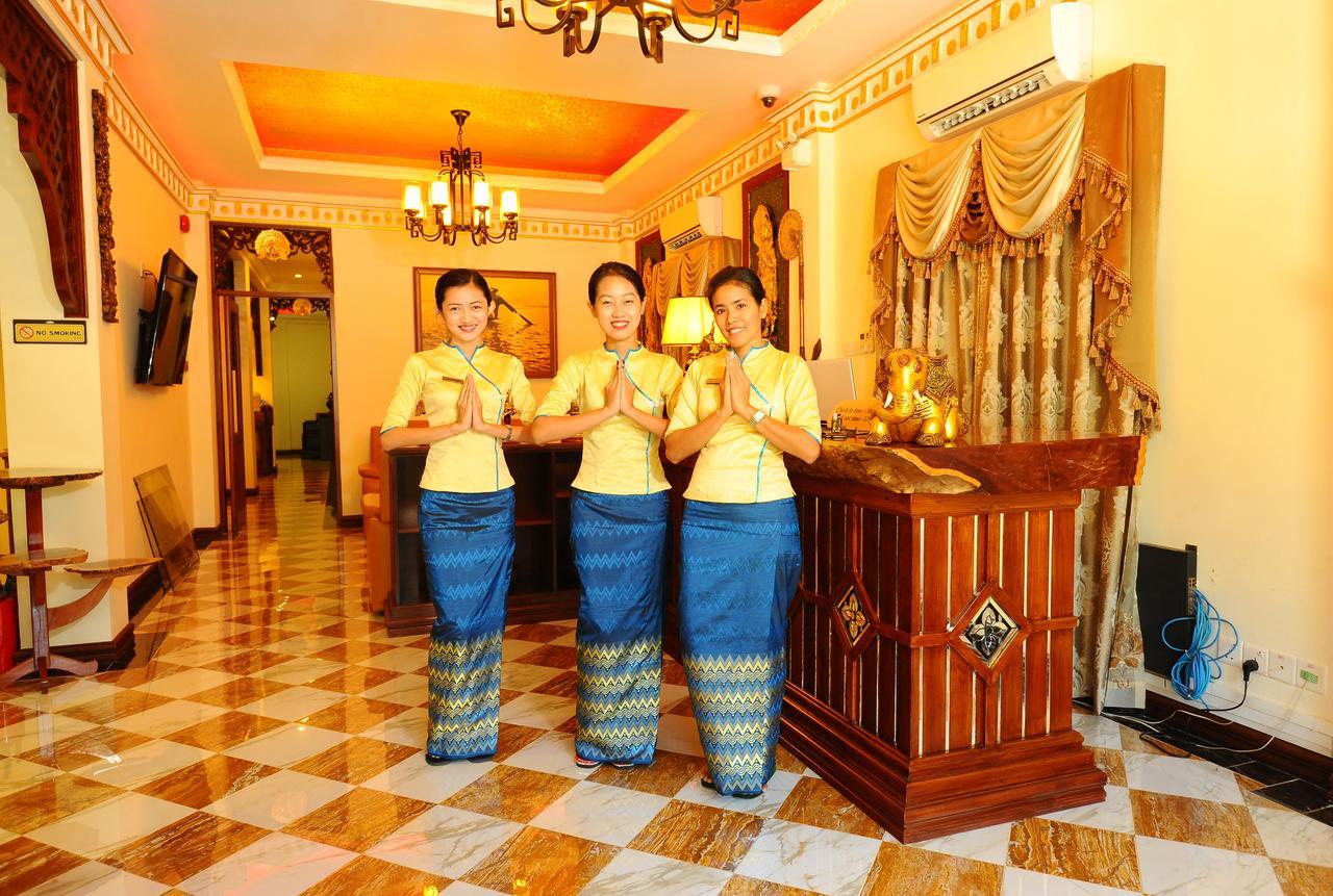Union Square Hotel Yangon Exterior foto
